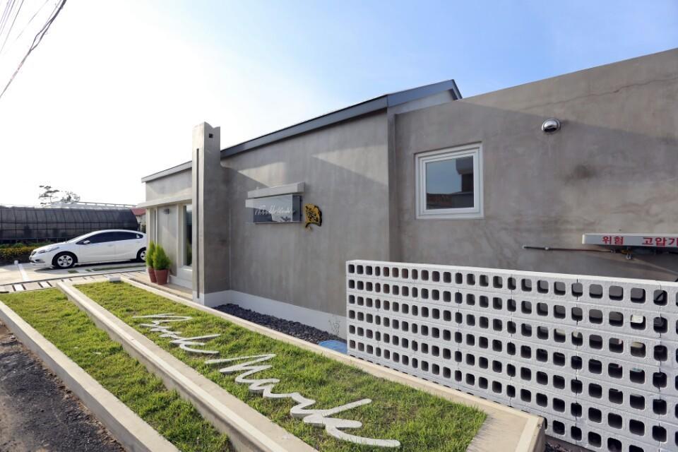 Bookmark Guesthouse Seogwipo Exterior foto